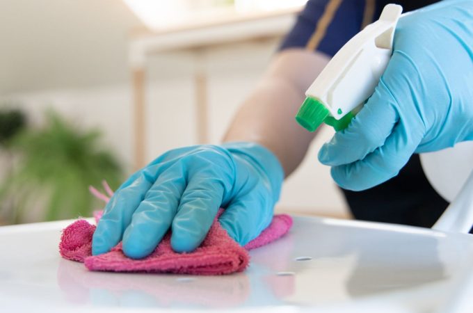 What are the types of commercial cleaning services offered?